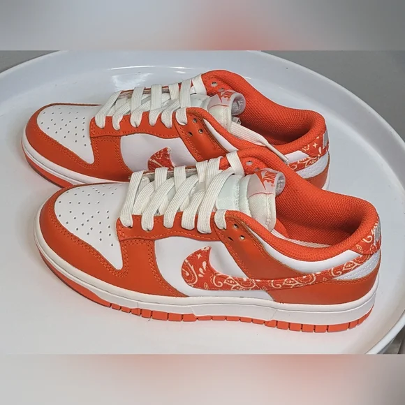 Nike Dunk Low Essential Women's Size 6 - Picture 7 of 9